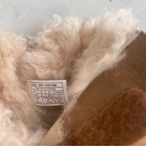 Ugg Australia baby classic boot infant size 4/5 - Picture 5 of 5